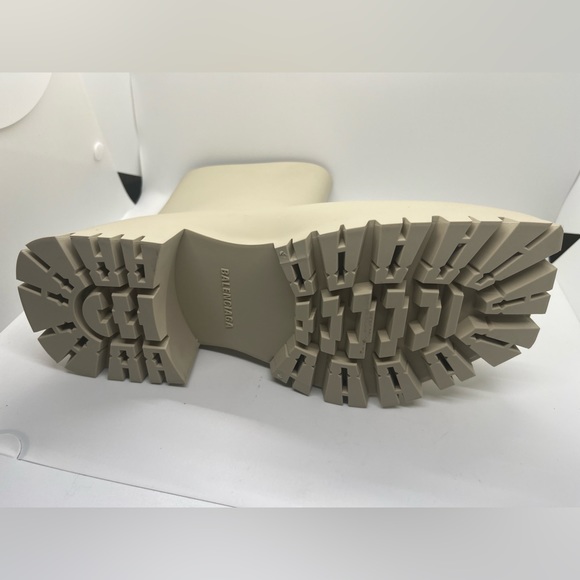Balenciaga Trooper Rubber Boots - Picture 3 of 9